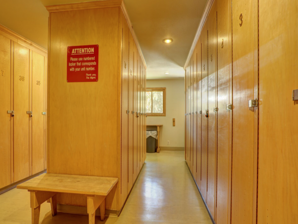 Ski in Ski out Park City condo sleeps 6